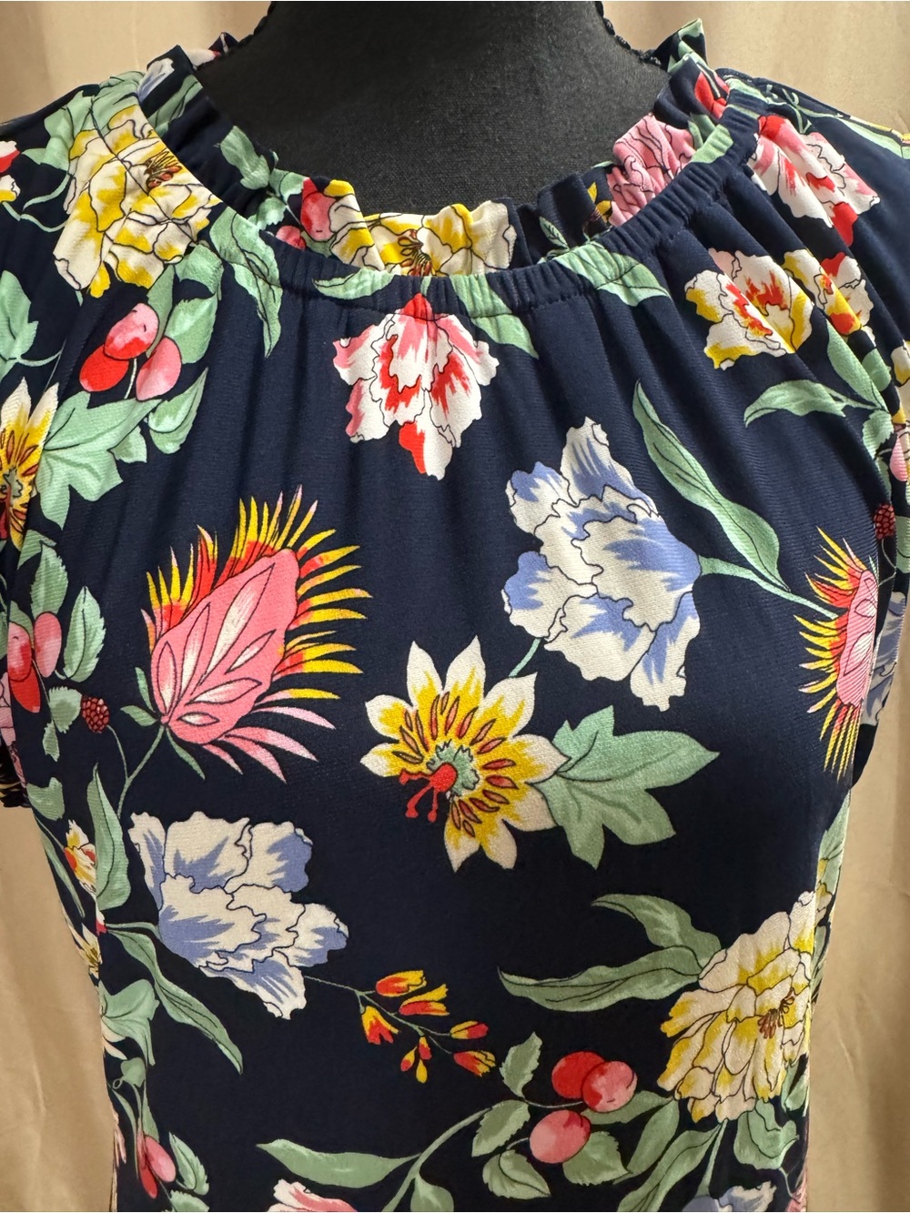 Tommy Hilfiger Navy Floral Ruffle Dress Size 10 NWT MSRP $99 - Picture 4 of 8